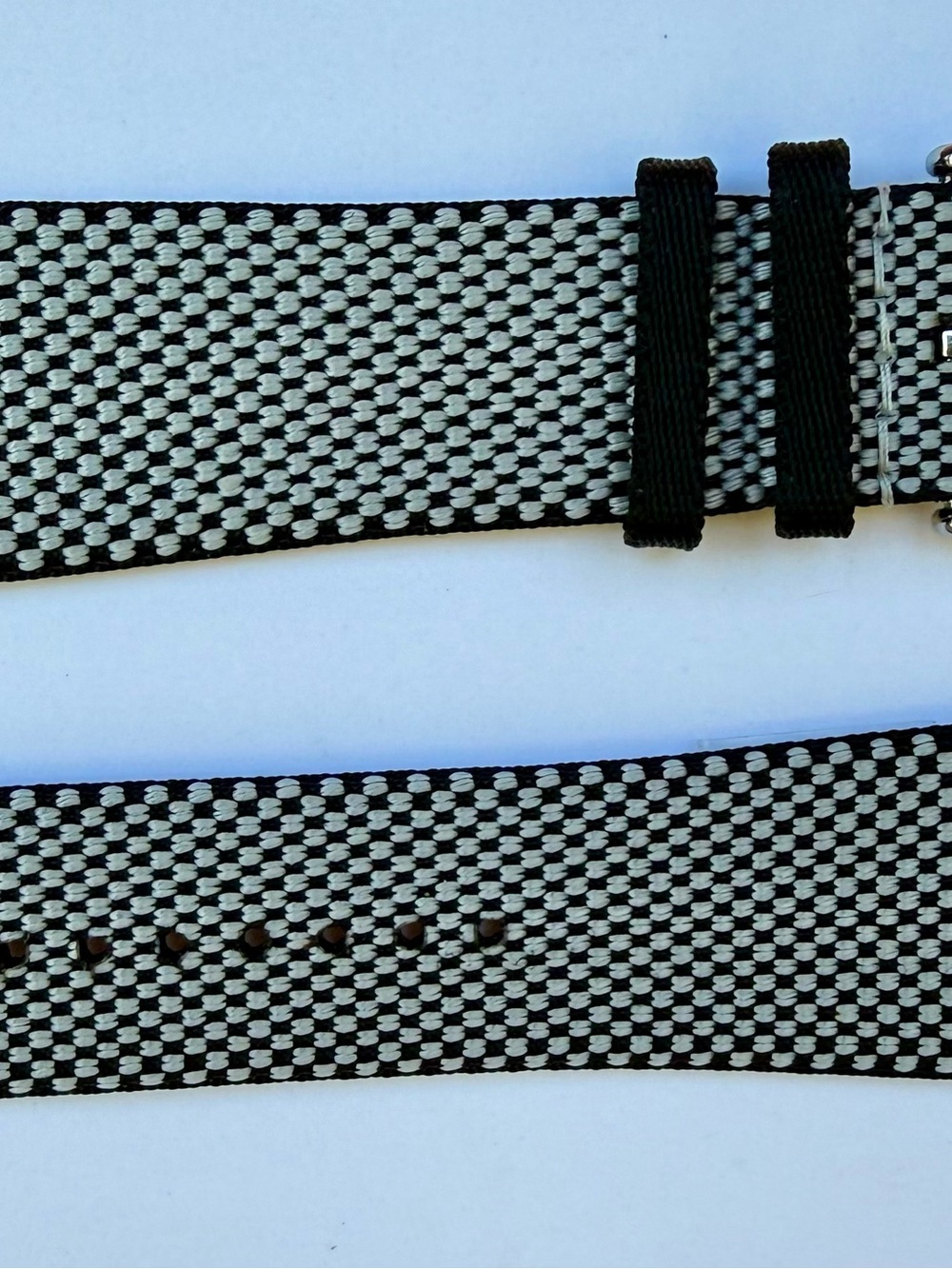 Hermès Apple Watch band - Noir/Écru
Toile H Single Tour